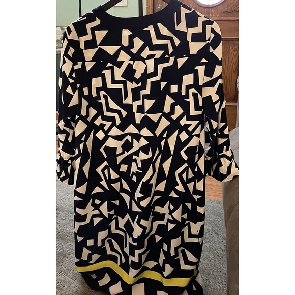 Madison Leigh Women’s Dress Black White Abstract With Yellow Stripe Bottom Sz-10 - Picture 2 of 7